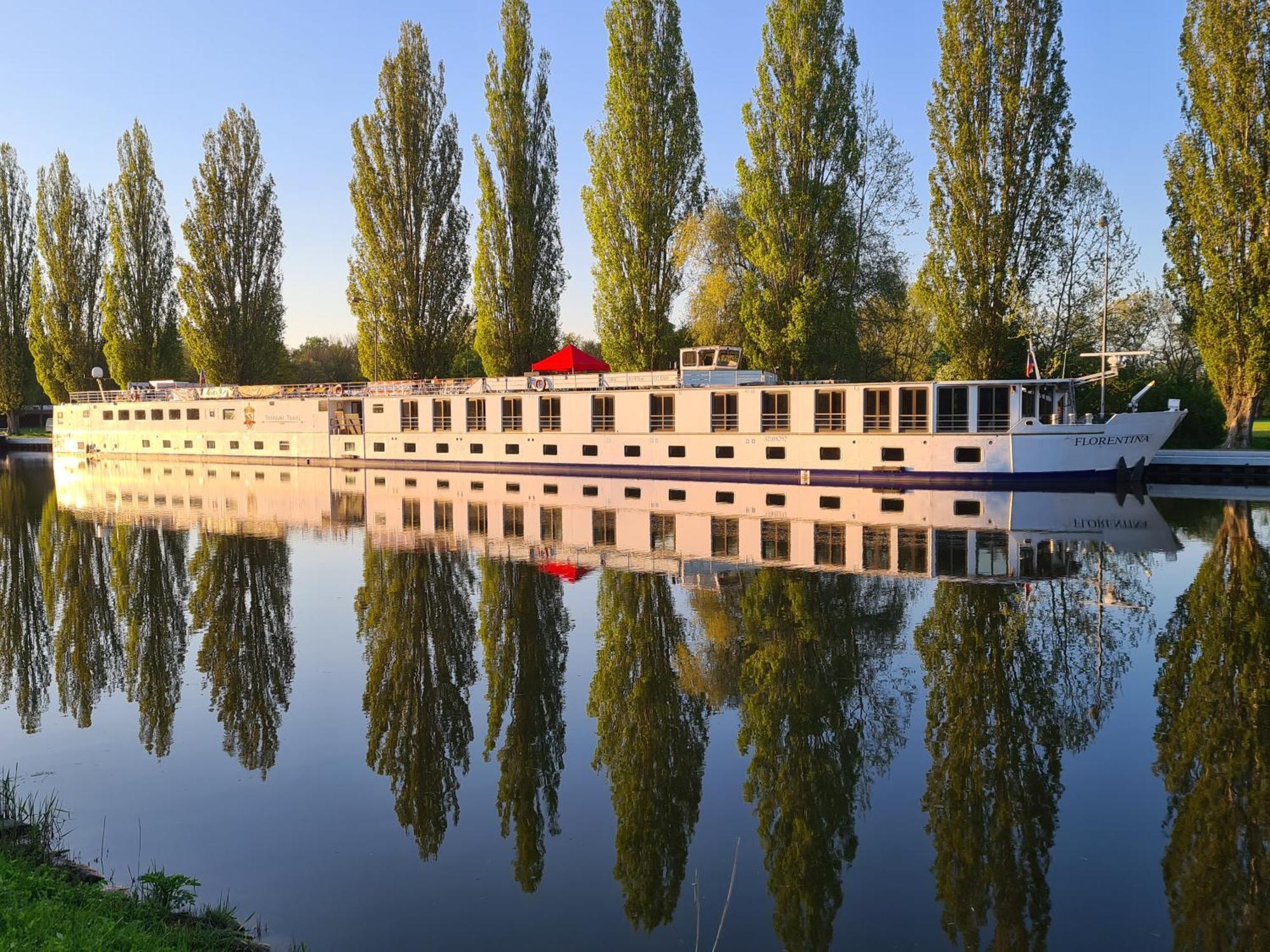 Florentina Boat Litomerice Luaran gambar