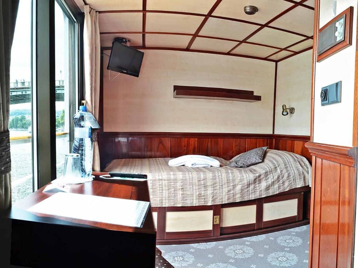 Florentina Boat Litomerice Luaran gambar
